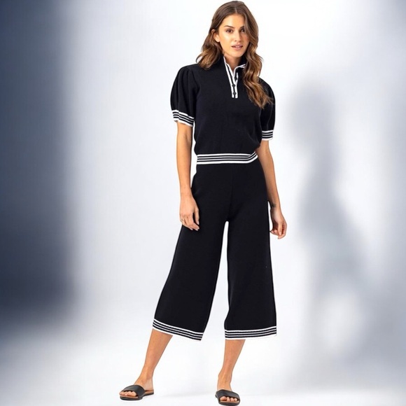 Sundays Women’s Black & White Bea Pullover Top & Coordinating Quinn Pants - Picture 1 of 12